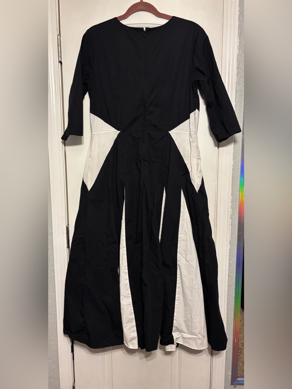 Black & White Colorblock Maxi Dress - Picture 2 of 5
